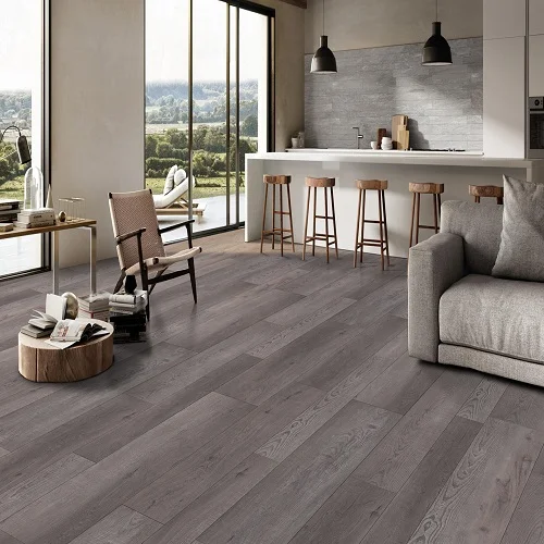 Read more about the article Navigating the Elements: Best Flooring Choices for Dubai’s Climate